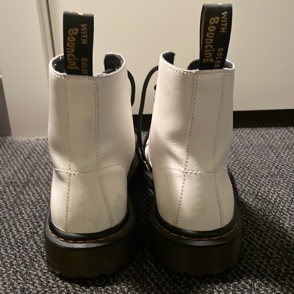 White doc martens - Picture 4 of 5